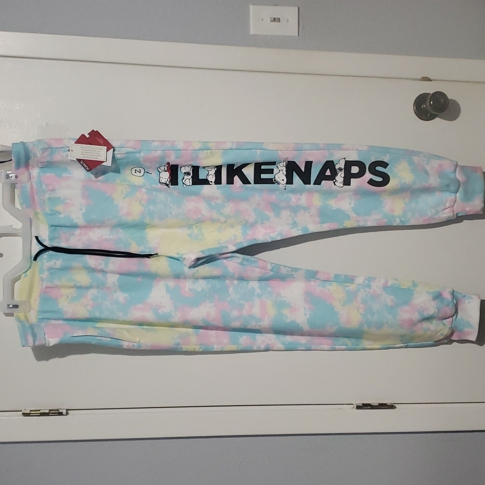 Peanuts joggers